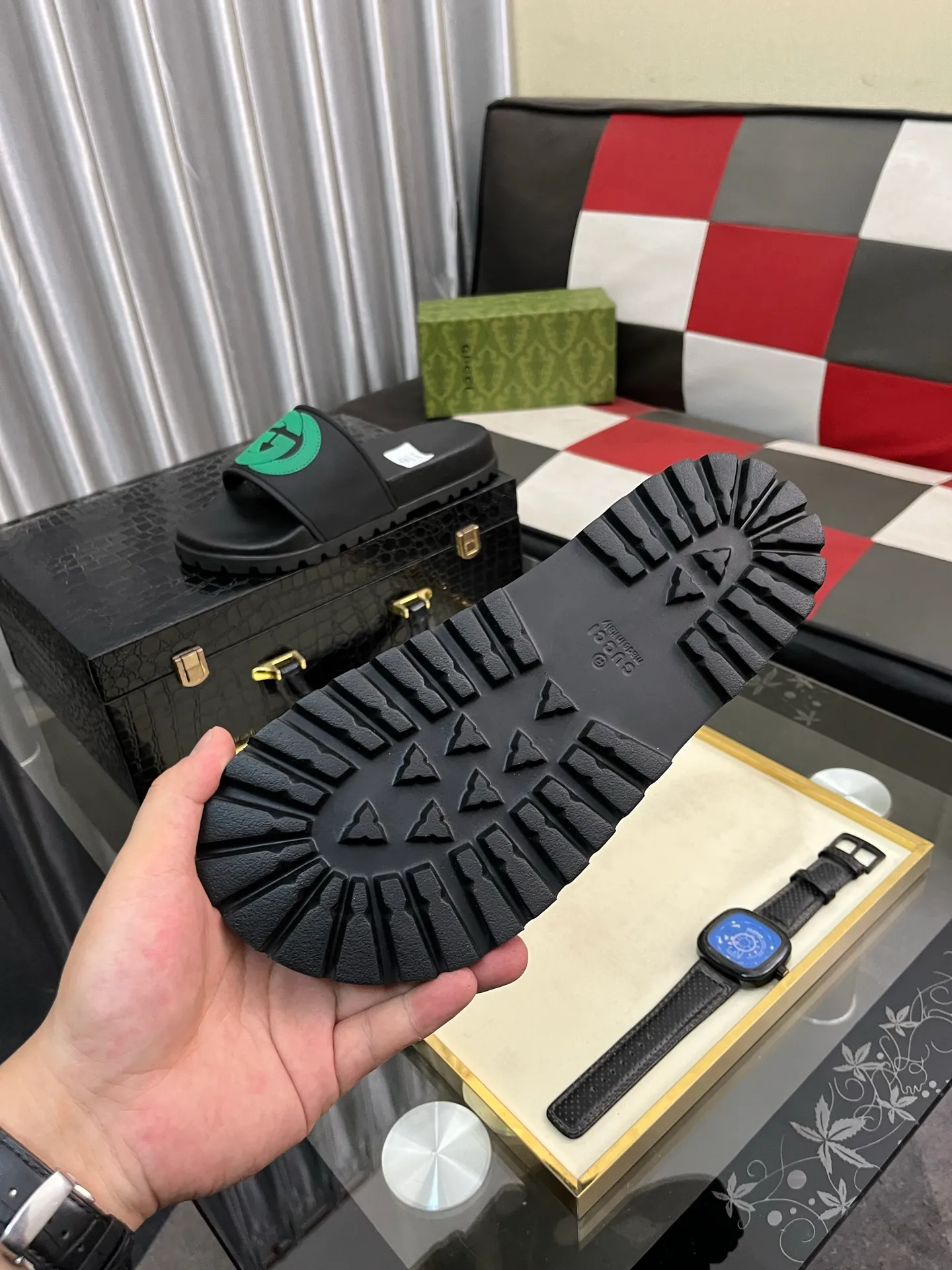 Men's men's shoes💰260⌚️⌚️ＧＵＣＣＩ.Gucci.Official website 1:1 popular slippers hot sale! Original original material 🩴 SIZE: 38-46 (45.46 non-refundable)